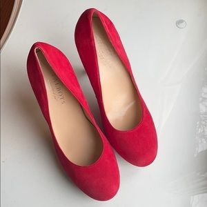 NWOT Vibrant Red Heels